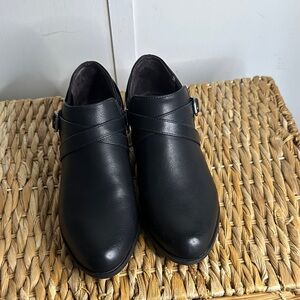 Life‎ Stride Black Oxford booties